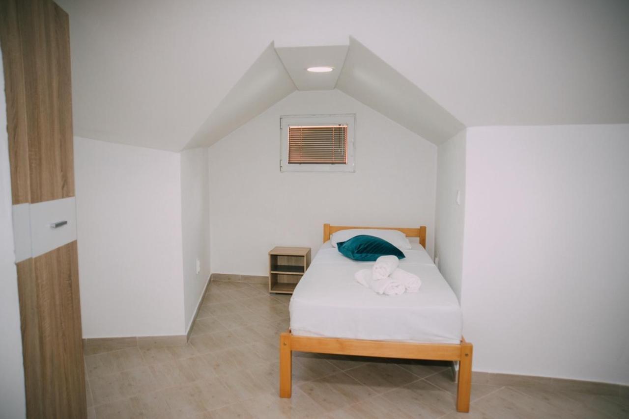 Lovely Apartment Moki Near The Center Котор Екстериор снимка