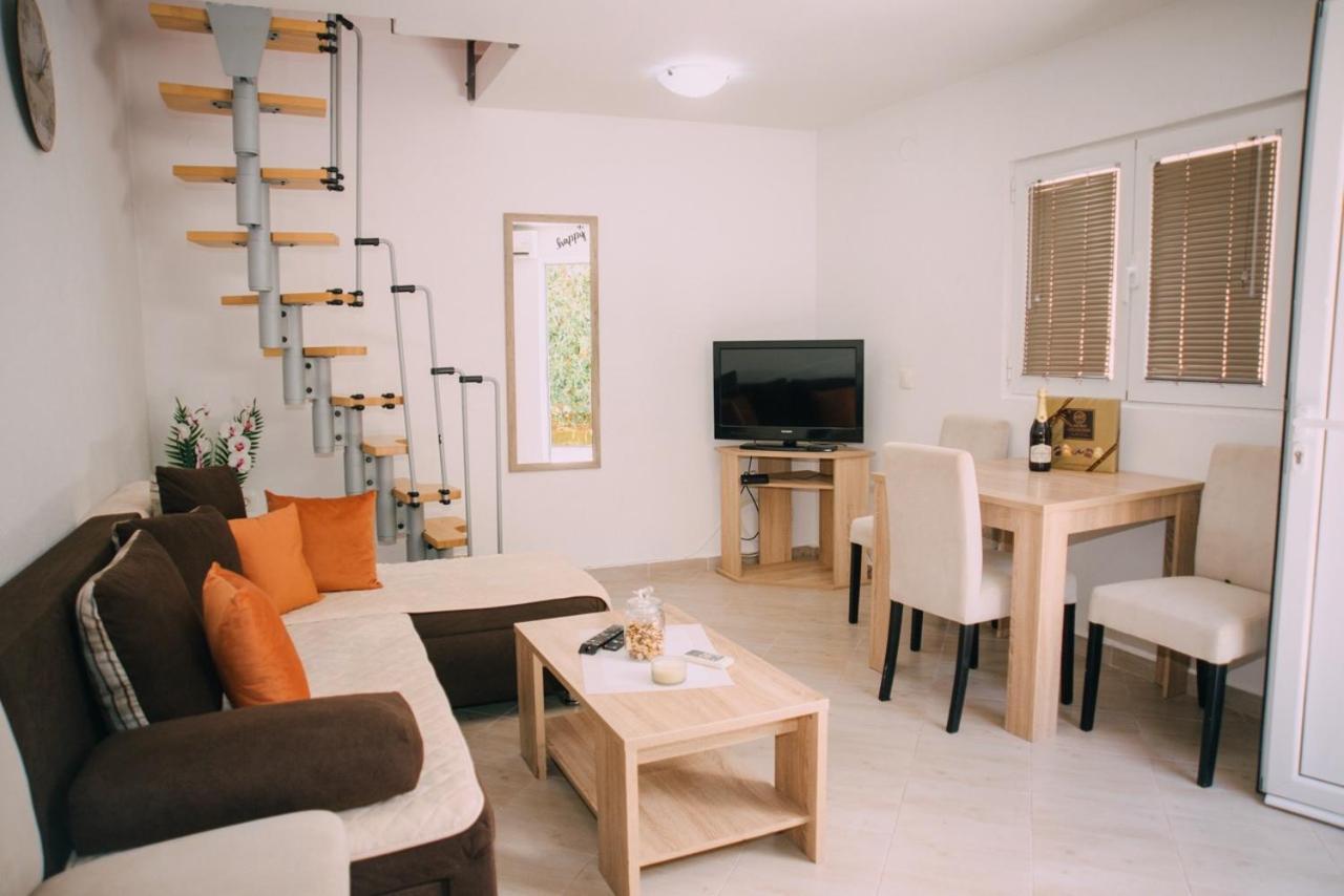 Lovely Apartment Moki Near The Center Котор Екстериор снимка