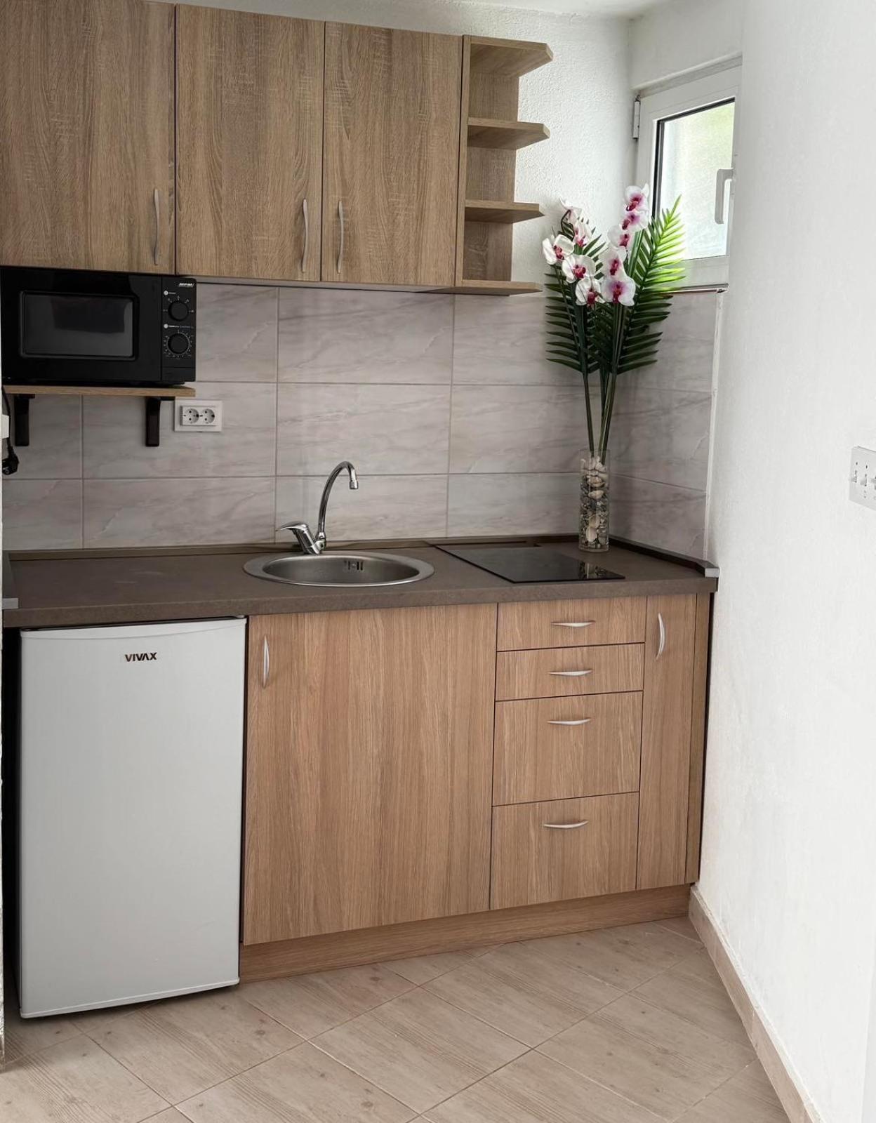 Lovely Apartment Moki Near The Center Котор Екстериор снимка
