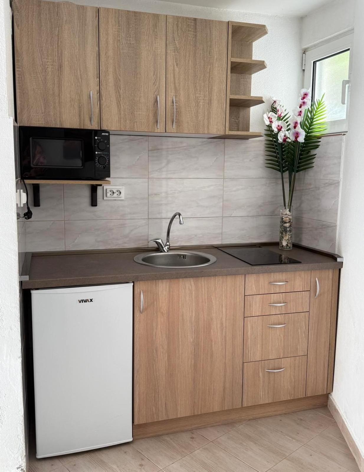 Lovely Apartment Moki Near The Center Котор Екстериор снимка